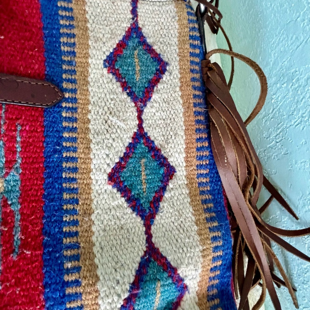 Western Woven saddle blanket Shoulder Bag with leather fringe - Picture 4 of 11